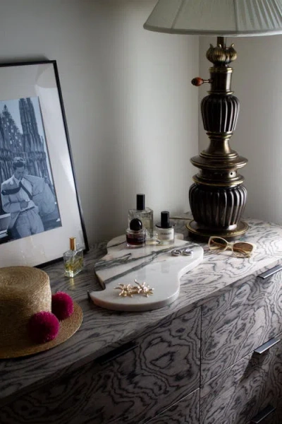 Parma Tile Medusa Tray In Gray