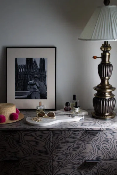 Parma Tile Medusa Tray In Gray