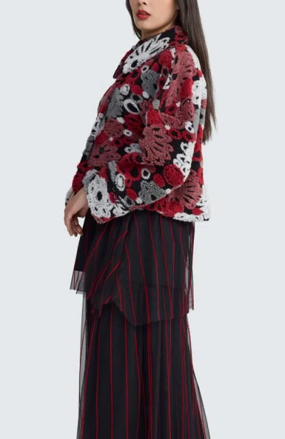 Luukaa Aeris Convertible Short Jacket In Red