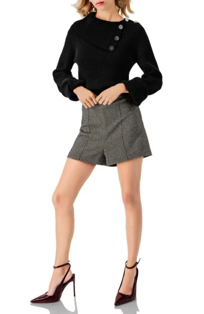 Ivonne Tailored Checkered Shorts In Black