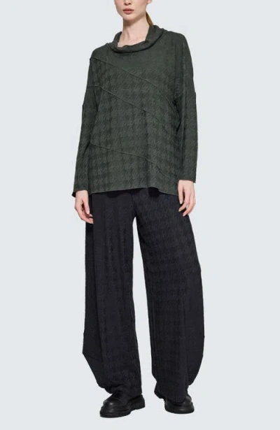 Luukaa Fleuris Cowl-neck Blouse In Green