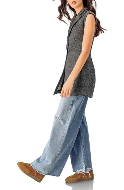 Ivonne Long Checkered Vest In Black