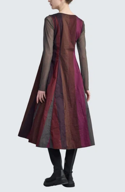 Luukaa Ruby Pleated Dress In Burgundy
