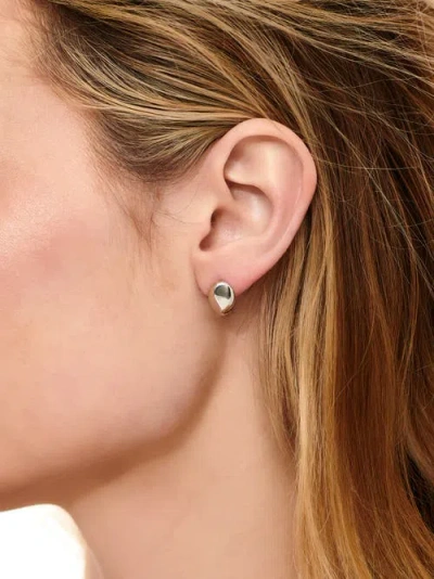 Devata Beveled Curved Dome Stud Earrings In Silver