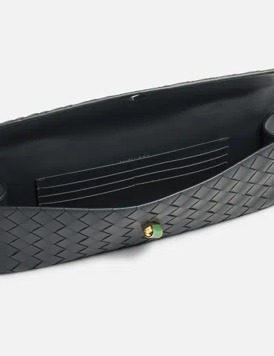 Bottega Veneta Andiamo Clutch In Black