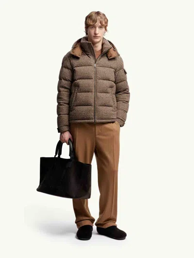 Moncler Short Puffer Montgenevre In Brown