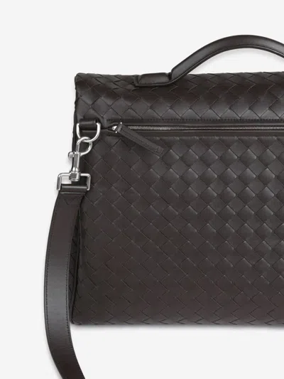 Bottega Veneta Shoulder Bag In Leather In Brown