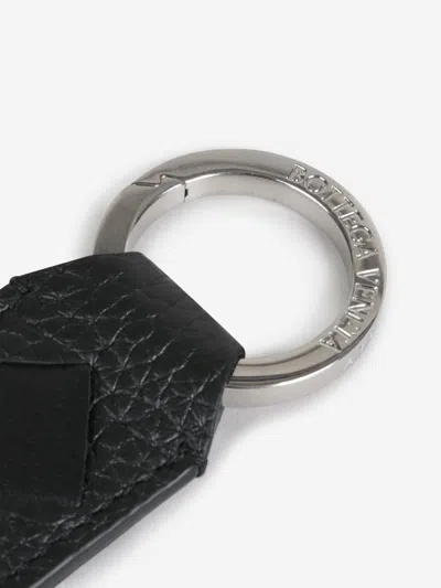 Bottega Veneta Leather Keychain In Black