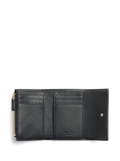 Valentino Garavani Rockstud Trifold Wallet In Grainy Calfskin Woman Black Uni