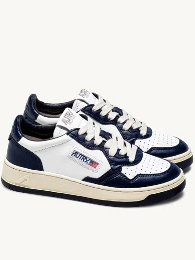 Autry Leather Low-top Sneakers With Contrasting Panels In Blue