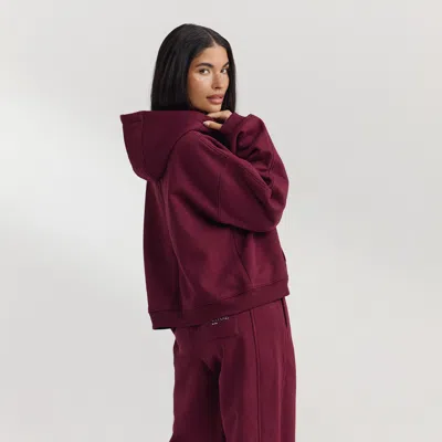 Lounge Cherry Lacquer In Burgundy