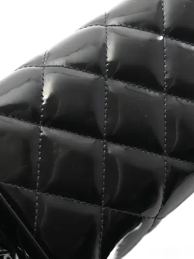 Pre-owned Chanel 1996-1997 Matelasse-quilted Make-up Bag In Black