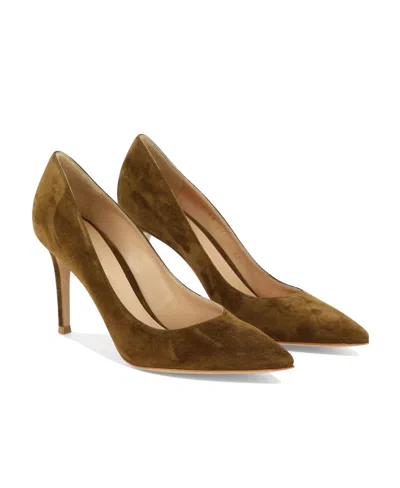 Gianvito Rossi Pointed Toe Suede Finish Pumps In Green