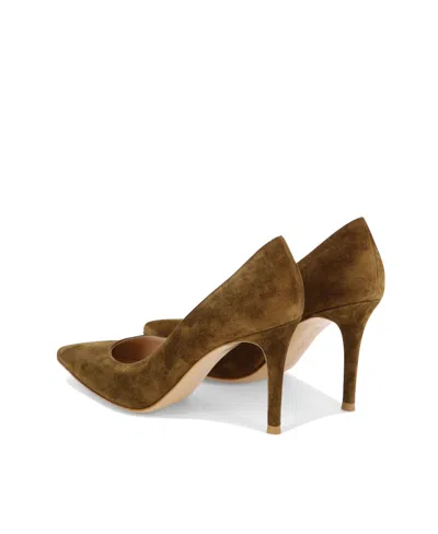 Gianvito Rossi Pointed Toe Suede Finish Pumps In Green