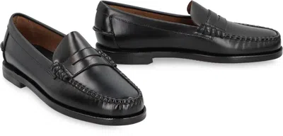 Sebago Classic Dan Moccasins In Leather In Black