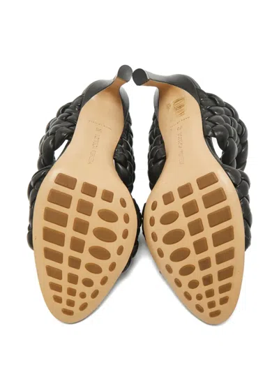 Pre-owned Bottega Veneta Curve Intrecciato Leather Slides Sandals In Black