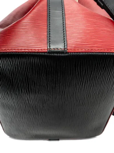 Pre-owned Louis Vuitton 1995 Noe Pm Drawstring Bucket Bag In Red
