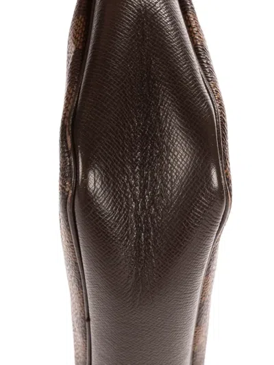 Pre-owned Louis Vuitton Trousse Make Up Pochette Shoulder Bag In Brown