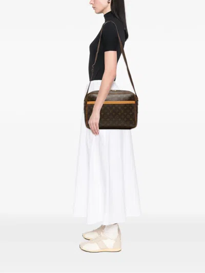 Pre-owned Louis Vuitton 1999 Monogram Reporter Gm Crossbody Bag In Brown