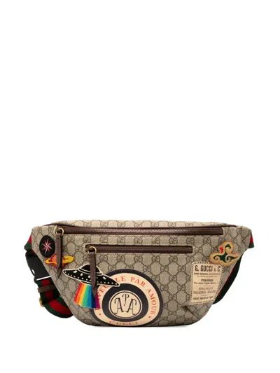 Pre-owned Gucci 2016-2025 Gg Supreme Courrier Belt Bag In Brown