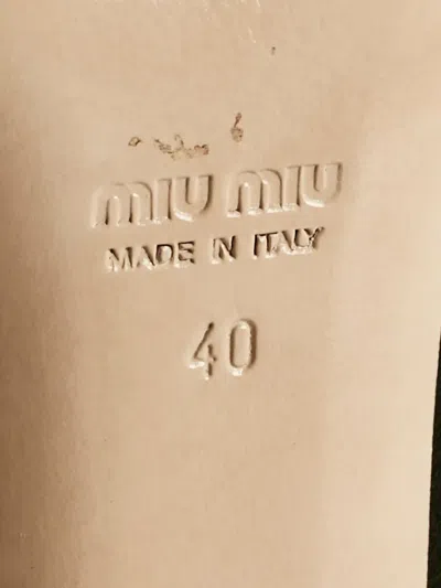 Pre-owned Miu Miu Bow-detail Pumps In Black