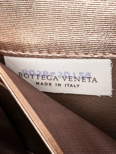 Pre-owned Bottega Veneta Intrecciato-design Zip-fastening Wallet In Neutral