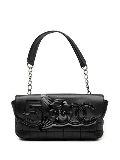 Pre-owned Chanel 2006-2008 Camellia Cc Choco Bar No 5 Lambskin Shoulder Bag In Black
