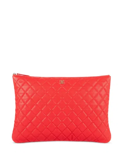 Pre-owned Chanel Quilted O-case Clutch Bag In Red