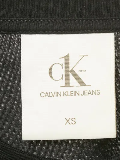 Pre-owned Calvin Klein Vintage Rose-print Long-sleeve T-shirt In Black