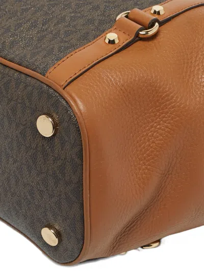 Pre-owned Michael Kors Top-handle Shoulder Bag In Brown