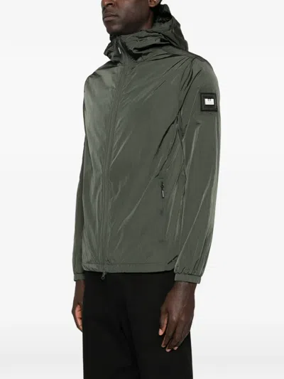 拉链开合连帽夹克