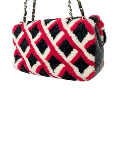 Pre-owned Chanel 2016-2017 Medium Cc Shearling And Lambskin Single Flap Crossbody Bag In Black