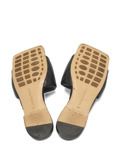 Pre-owned Bottega Veneta Intrecciato Weave Slides In Black