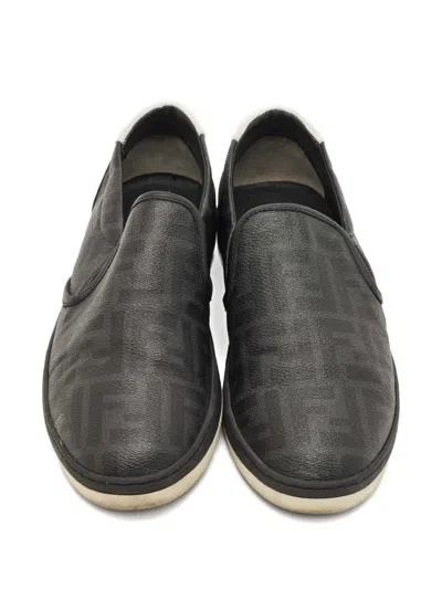 Pre-owned Fendi Logo-print Sneakers In Black