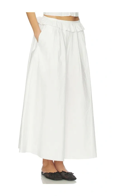 Ciao Lucia Esi Å�šèº«è£™ Â€“ Ç™½è‰². Å°ºç � 4 (also Â€“ 0, 10, 2, 6, 8). In White