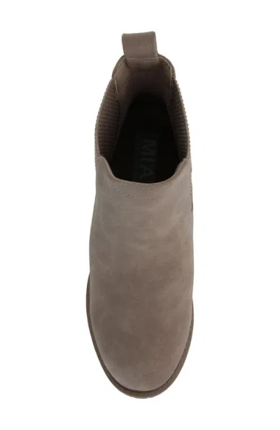 Mia Jonna Lug Sole Chelsea Boot In Brown