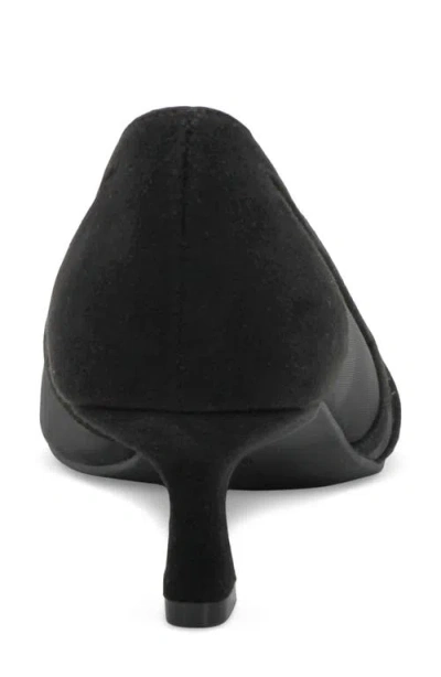 Adrienne Vittadini Slew Pump In Black