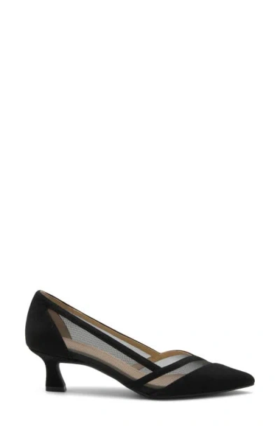 Adrienne Vittadini Slew Pump In Black