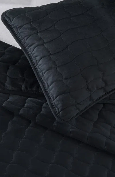 Woven & Weft Velvet Box Stitch Quilt Set In Black