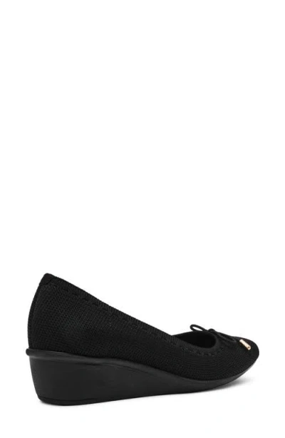 Anne Klein Wesson Wedge Pump In Black