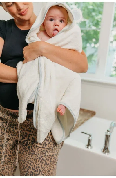 Copper Pearl Juno Character Hooded Bath Towel