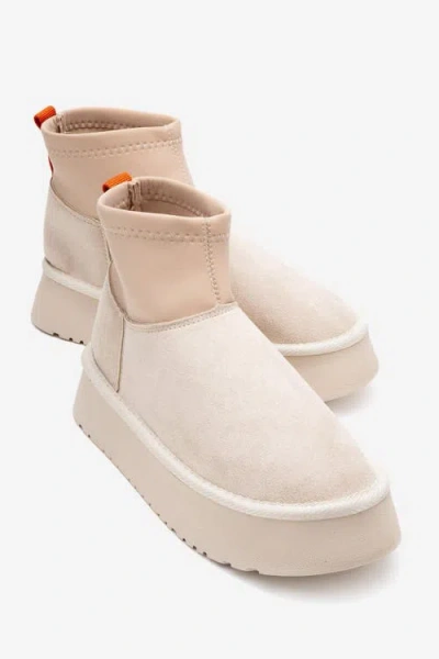 Prologue Shoes Ovar Platform Boot In White