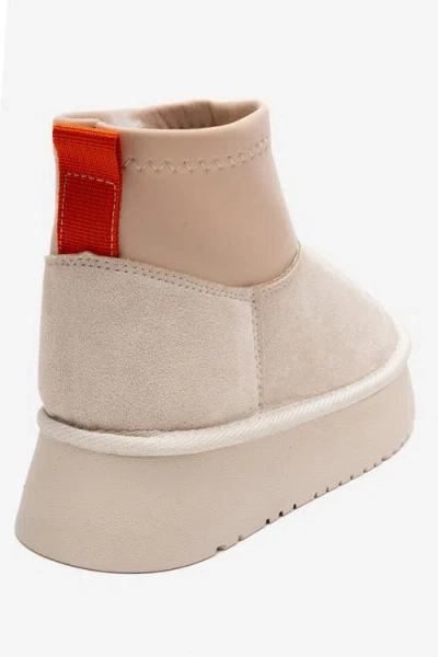 Prologue Shoes Ovar Platform Boot In White