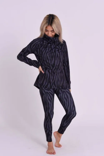 Oosc Baselayer Leggings In Multi