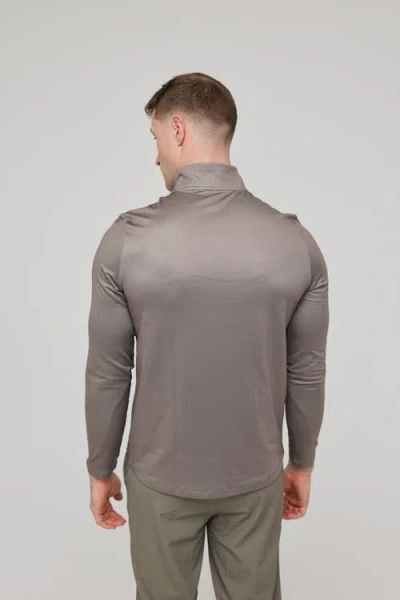 Oosc Elite Activewear 1/4 Zip Top In Brown
