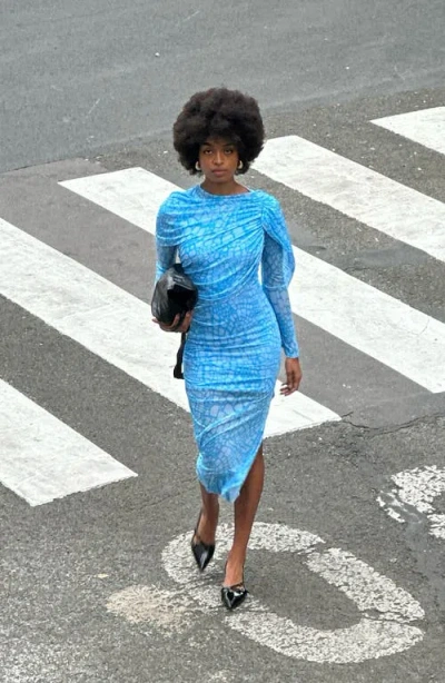 Saemdi Reptile Printed Cape Dress In Blue