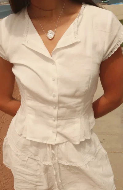 Joiana Jewelry Coin Pendant Necklace In Metallic