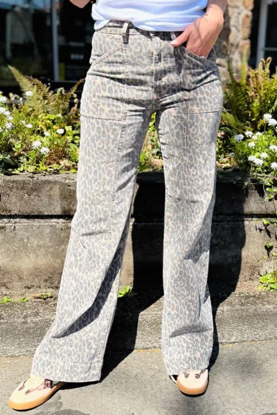 Hidden Happi High Rise Flare Jeans In Cheetah In Gray