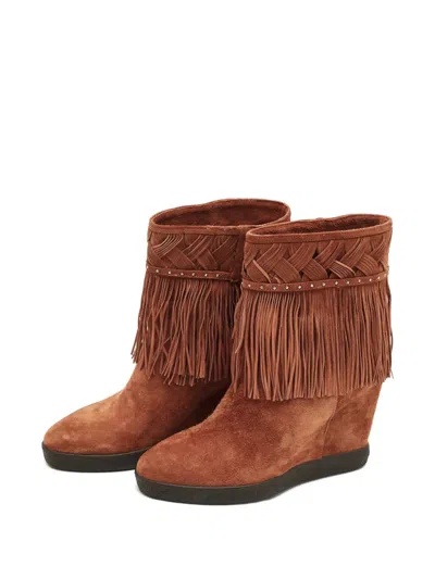 Pre-owned Le Silla Fringe-embellishment Suede Boots In Brown