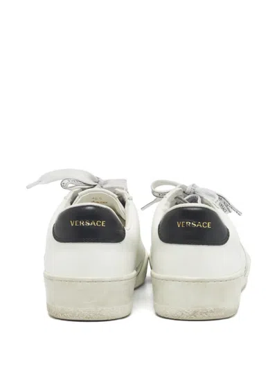 Pre-owned Versace Ilus Leather Low-top Sneakers In White
